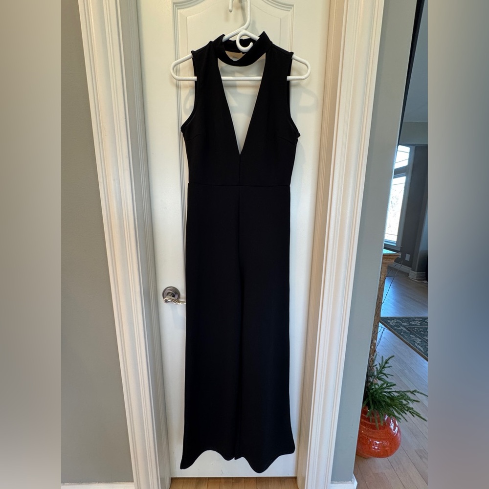 Elegant Black Sleeveless Jumpsuit